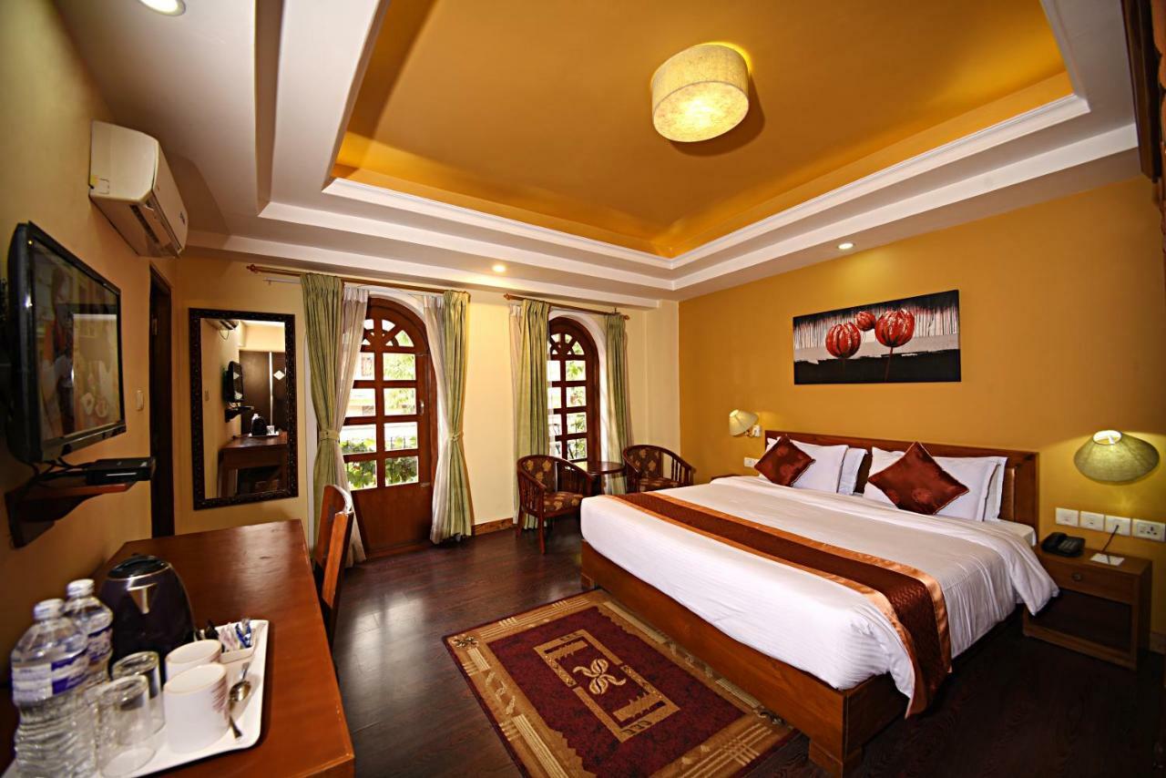 Dom Himalaya Hotel Kathmandu Exterior photo
