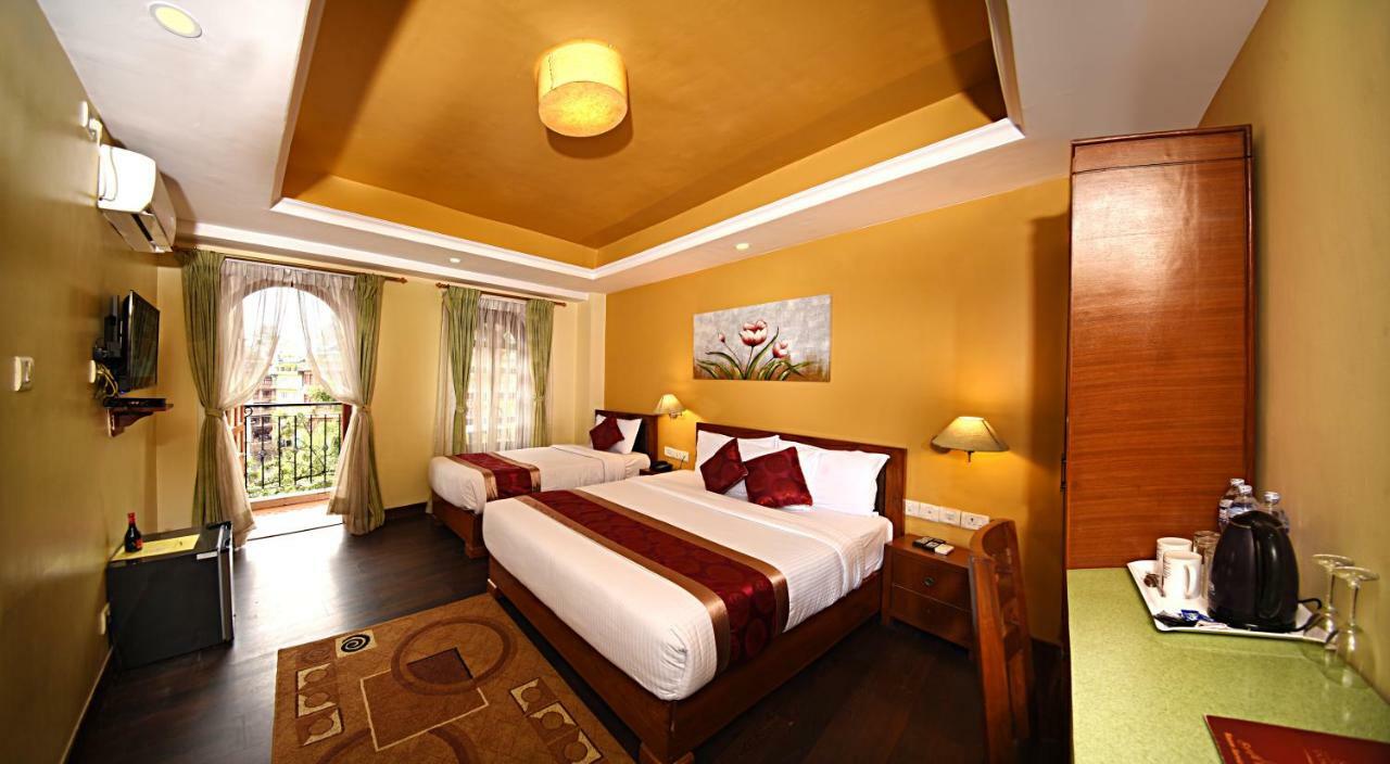 Dom Himalaya Hotel Kathmandu Exterior photo